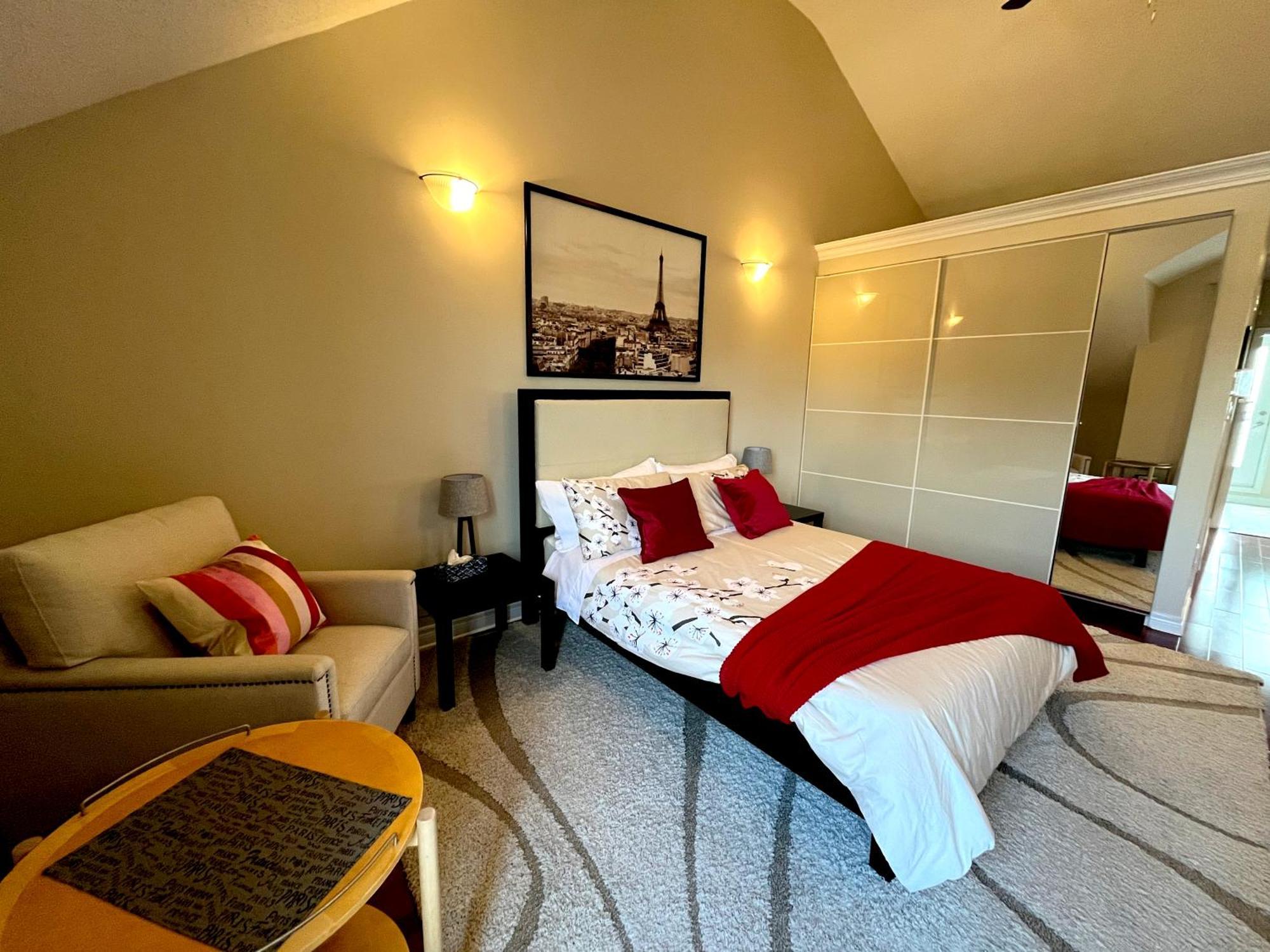 Stunning Rooms In Townhouse Across The Beach Toronto Esterno foto